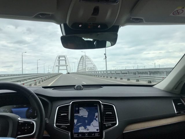 Jak wgrać język polski do fabrycznej nawigacji