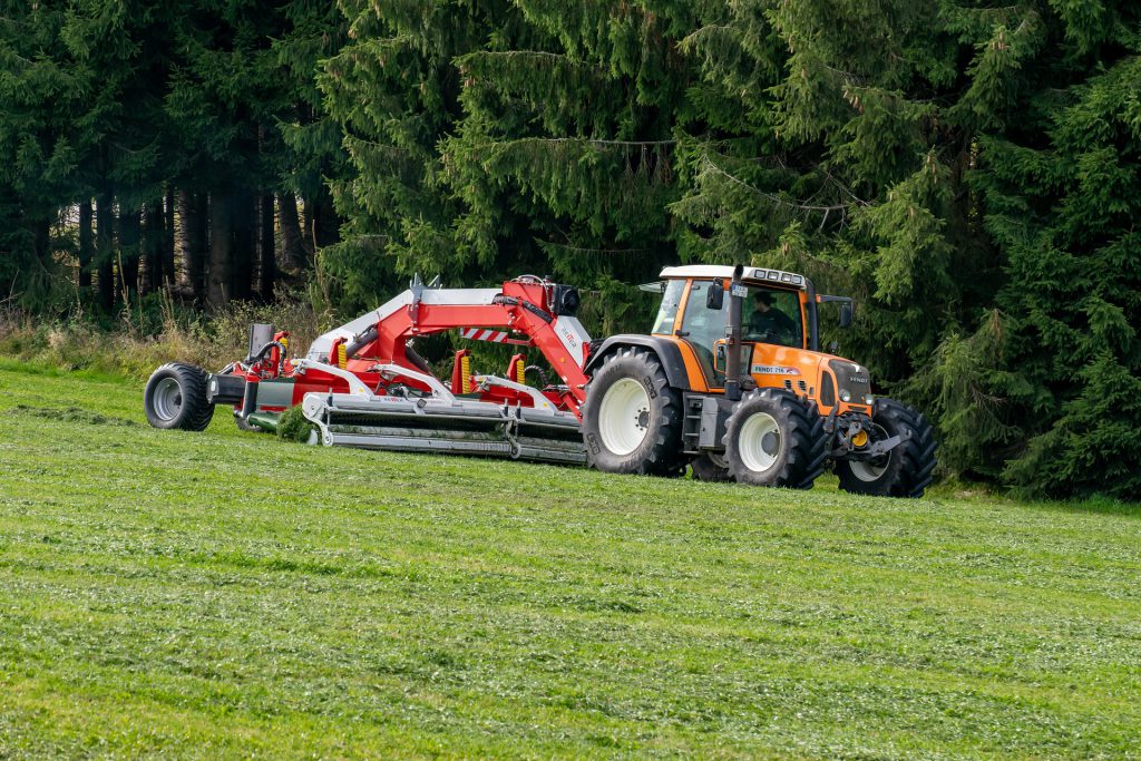 Lampy LED w ciągniku